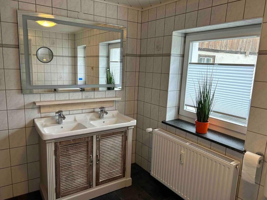 Maisonette-Fewo Fritz Mit Infrarotsauna Großschönau Eksteriør billede